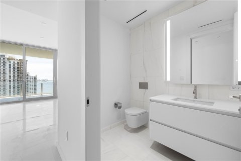 Copropriété à vendre à Miami, Floride: 3 chambres, 225.01 m2 № 1358745 - photo 6