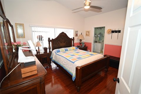 Casa en venta en Miami, Florida, 3 dormitorios, 109.62 m2 № 1358792 - foto 28