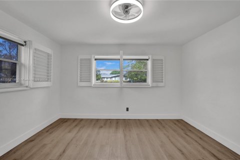 Casa en venta en Hollywood, Florida, 3 dormitorios, 148.74 m2 № 1162122 - foto 19