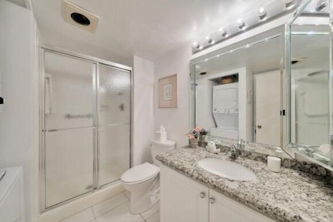 Copropriété à vendre à Boca Raton, Floride: 2 chambres, 112.97 m2 № 913678 - photo 21
