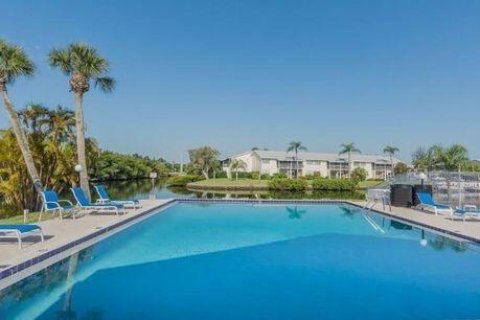 Condominio en venta en Vero Beach, Florida, 1 dormitorio, 60.39 m2 № 883258 - foto 12
