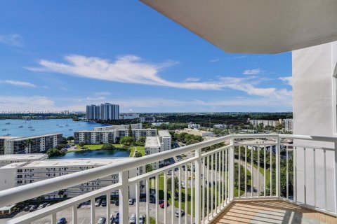 Condo in Aventura, Florida, 2 bedrooms  № 1421774 - photo 2