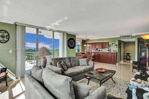 Condo in Aventura, Florida, 2 bedrooms  № 1421774 - photo 4