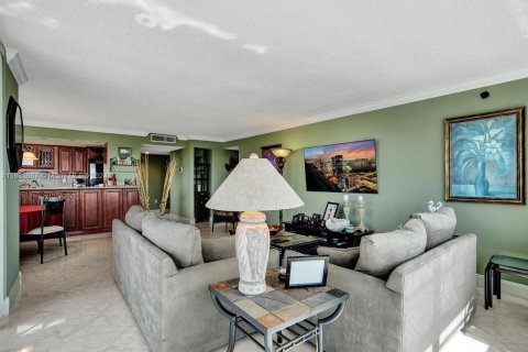 Condo in Aventura, Florida, 2 bedrooms  № 1421774 - photo 7