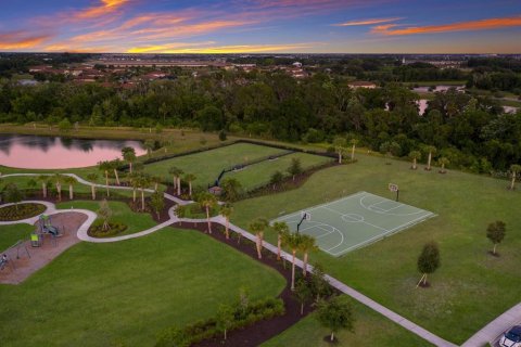 House in Lakewood Ranch, Florida 5 bedrooms, 277.59 sq.m. № 1393887 - photo 24