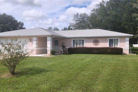 House in Ocala, Florida 2 bedrooms, 138.15 sq.m. № 1393892 - photo 1