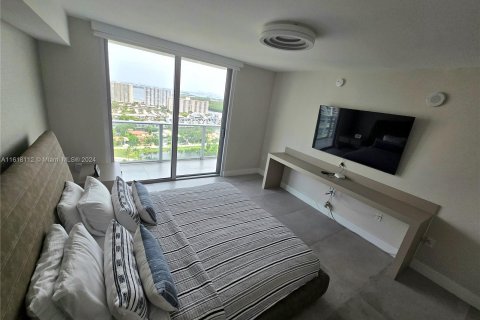 Condo in Sunny Isles Beach, Florida, 4 bedrooms  № 1239626 - photo 23