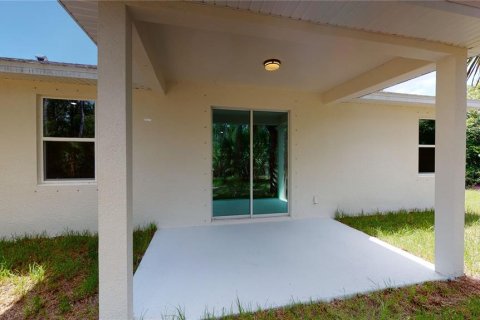 House in Port Charlotte, Florida 3 bedrooms, 140.28 sq.m. № 757736 - photo 16