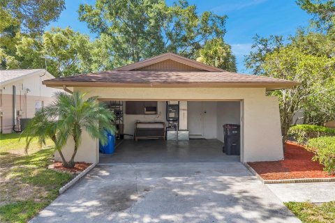 Villa ou maison à vendre à Tampa, Floride: 4 chambres, 132.11 m2 № 1289955 - photo 4