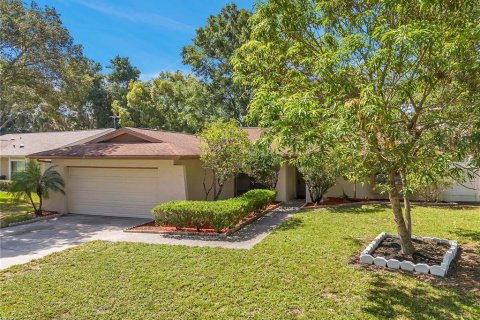 Casa en venta en Tampa, Florida, 4 dormitorios, 132.11 m2 № 1289955 - foto 2