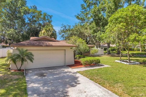 Villa ou maison à vendre à Tampa, Floride: 4 chambres, 132.11 m2 № 1289955 - photo 3