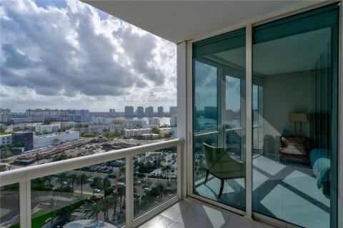 Copropriété à vendre à Sunny Isles Beach, Floride: 2 chambres, 109.9 m2 № 785520 - photo 14