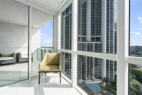 Copropriété à vendre à Sunny Isles Beach, Floride: 2 chambres, 109.9 m2 № 785520 - photo 16