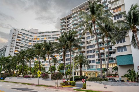 Condominio en venta en Miami Beach, Florida, 51.28 m2 № 1332732 - foto 26