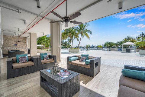 Condominio en venta en Miami Beach, Florida, 51.28 m2 № 1332732 - foto 20