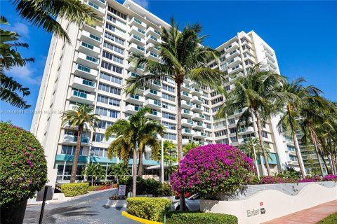 Condominio en venta en Miami Beach, Florida, 51.28 m2 № 1332732 - foto 27