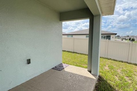 House in Davenport, Florida 3 bedrooms, 139.82 sq.m. № 1357885 - photo 13