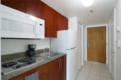 Condominio en venta en Miami, Florida, 39.48 m2 № 1177811 - foto 17