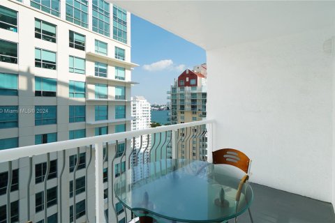 Condominio en venta en Miami, Florida, 39.48 m2 № 1177811 - foto 3