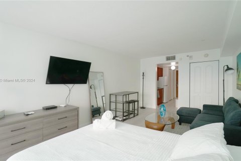 Condominio en venta en Miami, Florida, 39.48 m2 № 1177811 - foto 1