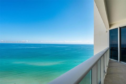 Copropriété à vendre à Sunny Isles Beach, Floride: 3 chambres, 213.95 m2 № 1016822 - photo 3