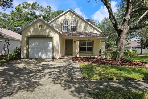 Villa ou maison à louer à Fish Hawk, Floride: 4 chambres, 143.81 m2 № 1357599 - photo 1