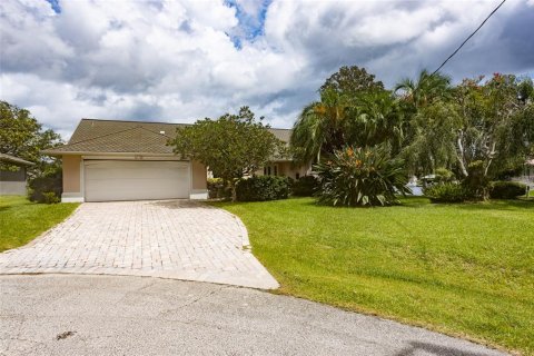 Villa ou maison à louer à Palm Coast, Floride: 3 chambres, 190.91 m2 № 1357600 - photo 5