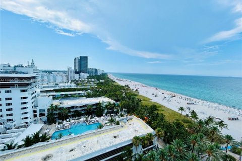 Condo in Miami Beach, Florida, 1 bedroom  № 1171807 - photo 12