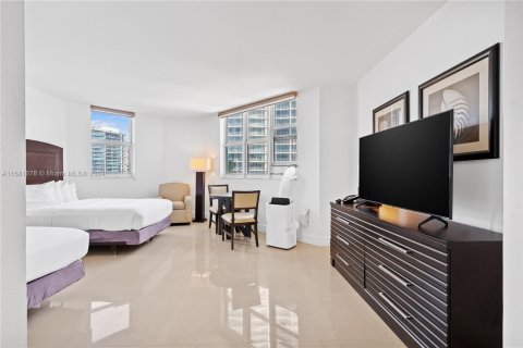 Condo in Sunny Isles Beach, Florida, 3 bedrooms  № 1413479 - photo 29