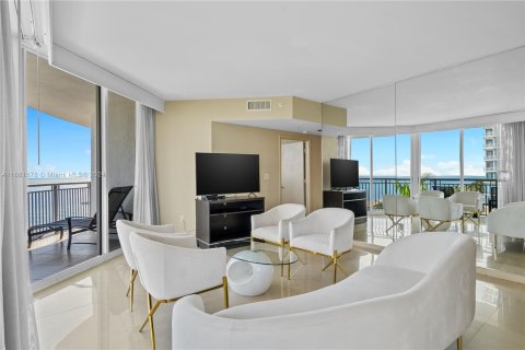 Condo in Sunny Isles Beach, Florida, 3 bedrooms  № 1413479 - photo 7