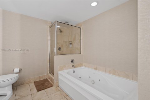 Condo in Sunny Isles Beach, Florida, 3 bedrooms  № 1413479 - photo 19