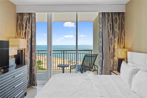 Condo in Sunny Isles Beach, Florida, 3 bedrooms  № 1413479 - photo 17