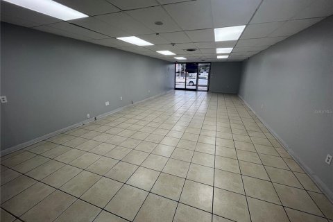 Commercial property in Tampa, Florida 631.46 sq.m. № 891181 - photo 19