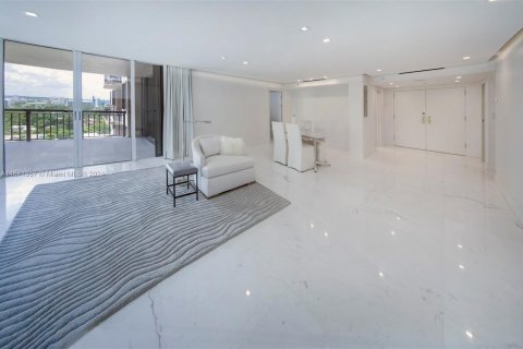 Condominio en venta en Bal Harbour, Florida, 2 dormitorios, 187.48 m2 № 1329911 - foto 7