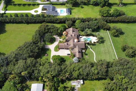 Casa en venta en Southwest Ranches, Florida, 5 dormitorios, 643.63 m2 № 638801 - foto 13