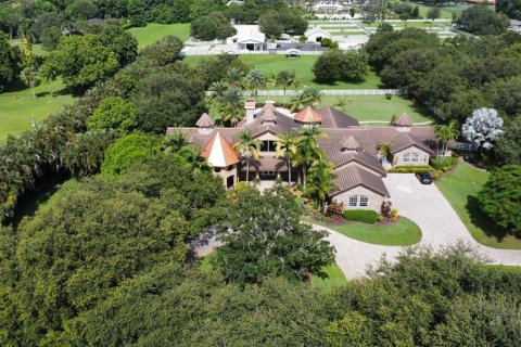 Casa en venta en Southwest Ranches, Florida, 5 dormitorios, 643.63 m2 № 638801 - foto 20