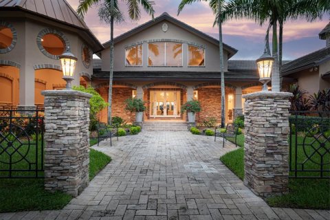 Casa en venta en Southwest Ranches, Florida, 5 dormitorios, 643.63 m2 № 638801 - foto 7