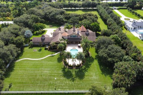 Купить виллу или дом в Саутвест-Ранчес, Флорида 5 спален, 643.63м2, № 638801 - фото 17