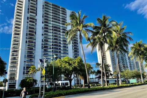 Condominio en venta en Aventura, Florida, 2 dormitorios, 100.24 m2 № 1292484 - foto 9