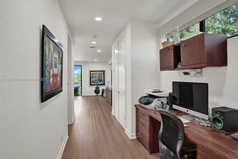 Adosado en venta en Fort Lauderdale, Florida, 3 dormitorios, 361.58 m2 № 876171 - foto 20