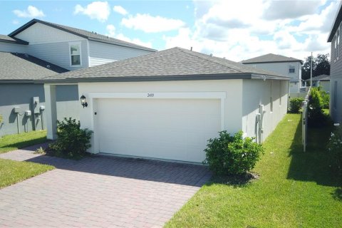 House in Winter Haven, Florida 3 bedrooms, 136.01 sq.m. № 1379645 - photo 3