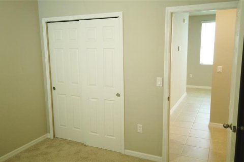 House in Winter Haven, Florida 3 bedrooms, 136.01 sq.m. № 1379645 - photo 14