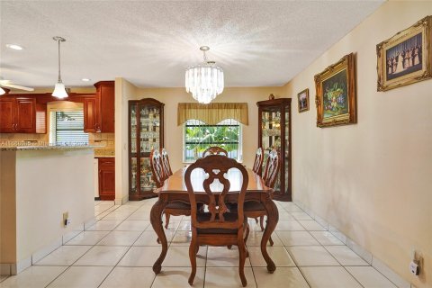 House in Delray Beach, Florida 2 bedrooms, 141.86 sq.m. № 1386101 - photo 11