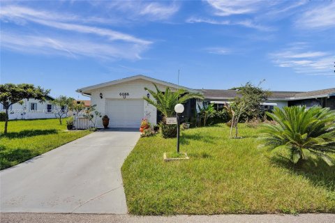 House in Delray Beach, Florida 2 bedrooms, 141.86 sq.m. № 1386101 - photo 28