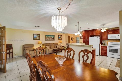 Villa ou maison à vendre à Delray Beach, Floride: 2 chambres, 141.86 m2 № 1386101 - photo 8