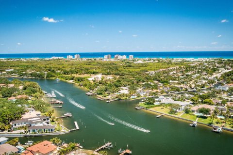 Villa ou maison à vendre à Palm Beach Gardens, Floride: 4 chambres, 214.14 m2 № 1141552 - photo 2