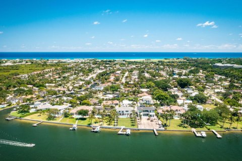 Villa ou maison à vendre à Palm Beach Gardens, Floride: 4 chambres, 214.14 m2 № 1141552 - photo 1