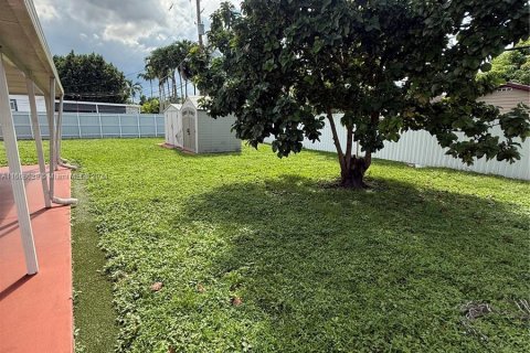 Casa en venta en Hialeah, Florida, 3 dormitorios, 140 m2 № 1404591 - foto 23