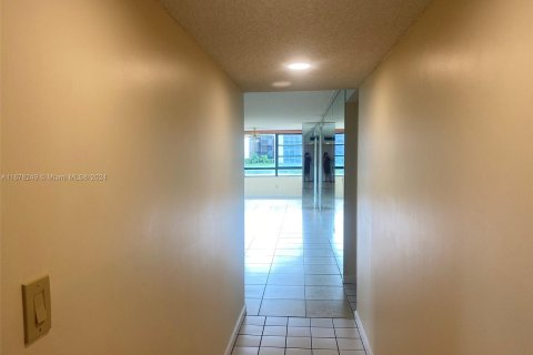 Copropriété à vendre à Tamarac, Floride: 2 chambres, 120.22 m2 № 1404589 - photo 19