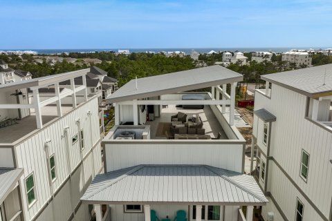 Villa ou maison à louer à Inlet Beach, Floride: 4 chambres, 269.79 m2 № 589983 - photo 1